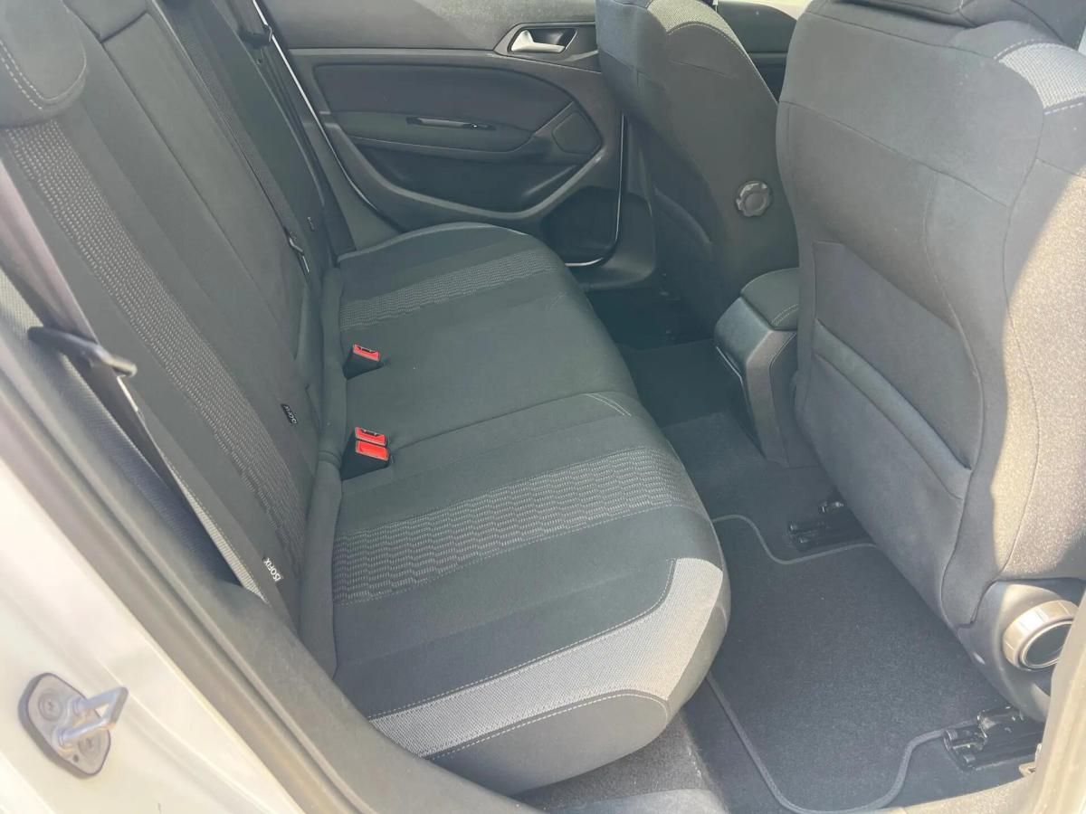 peugeot-308-sw-2015-diesel-1560cc