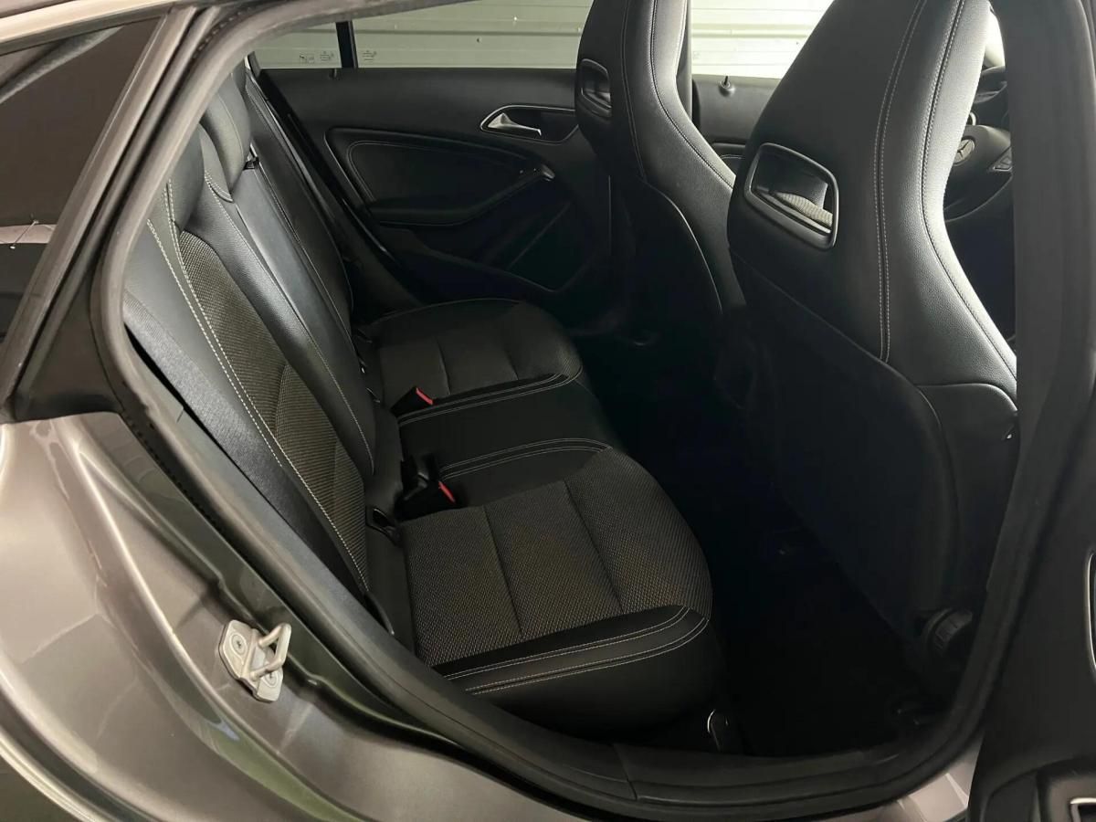 mercedes-benz-cla-200-cdi-4matic-shooting-brake-2017-diesel-2143cc