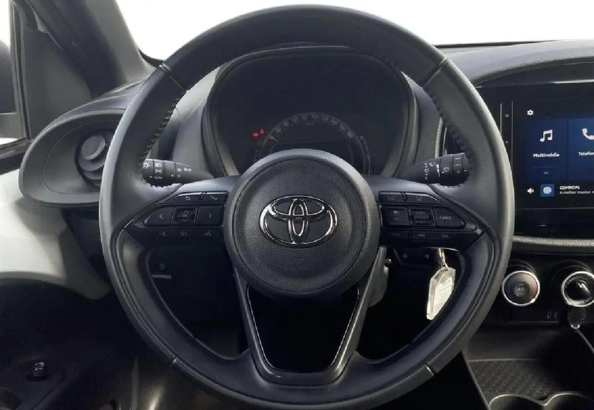 toyota-aygo-x-2025-gasolina-998cc