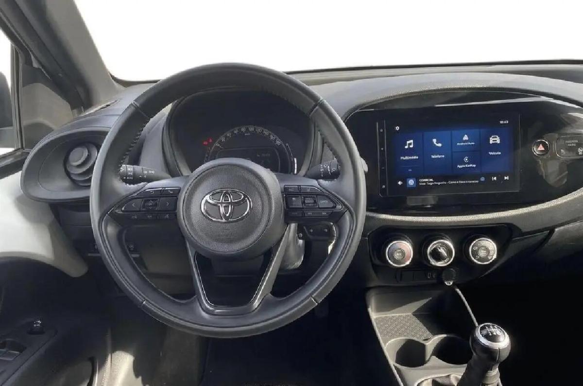 toyota-aygo-x-2025-gasolina-998cc
