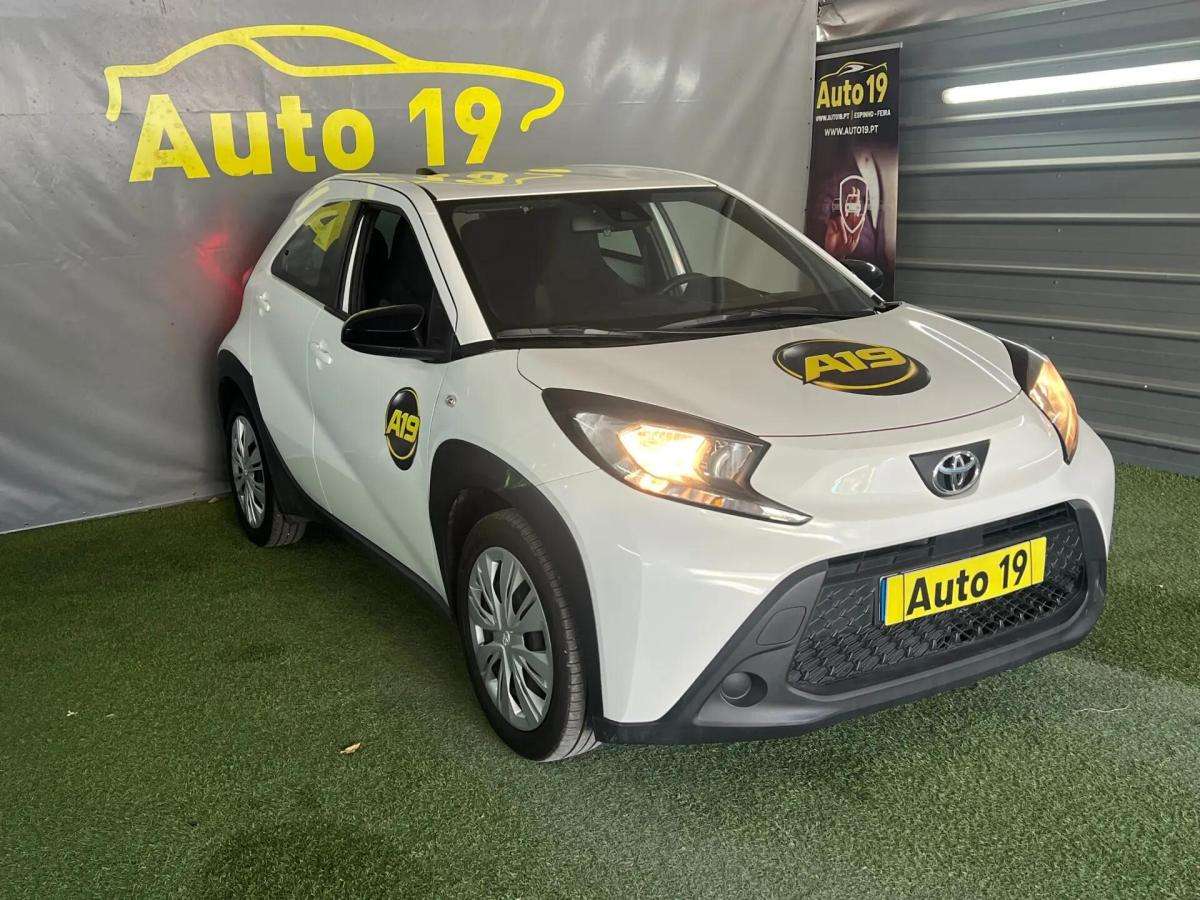 toyota-aygo-x-2025-gasolina-998cc