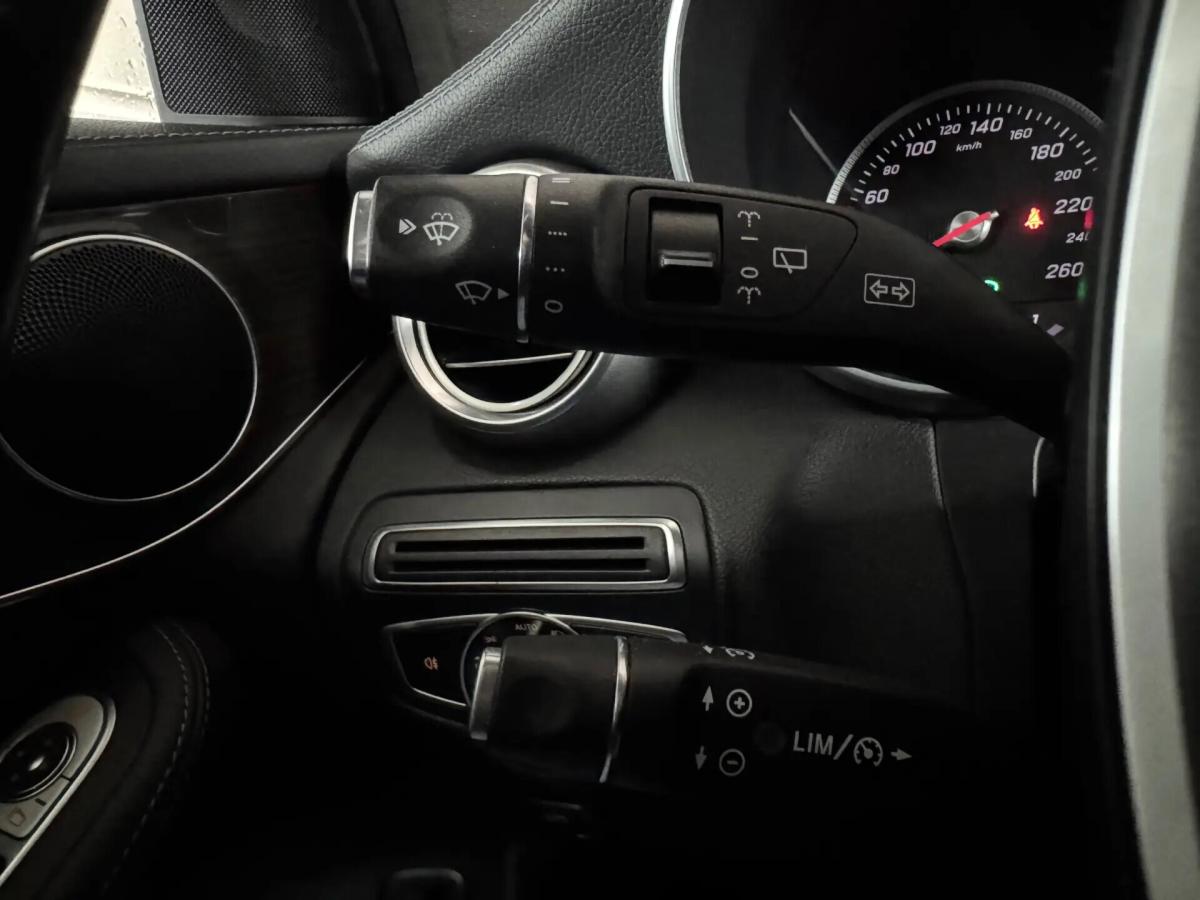 mercedes-benz-glc-220-d-4matic-2-1-2016-diesel-1950cc