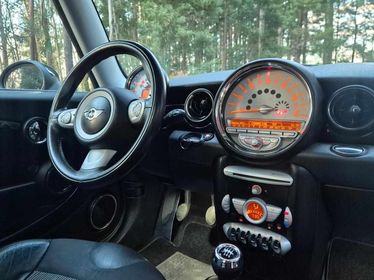 mini-hatch-d-2-0-2008-diesel-1560cc