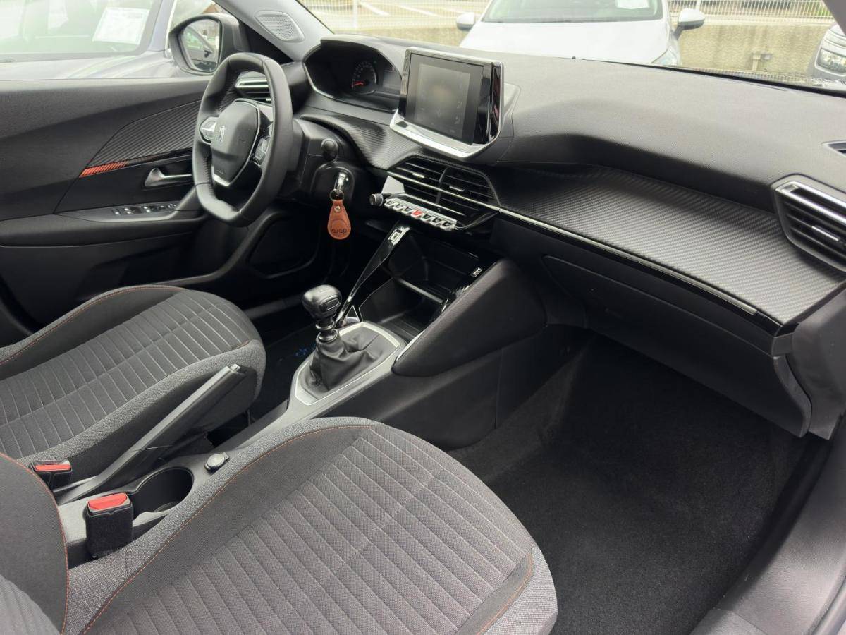 peugeot-2008-2021-diesel-1499cc