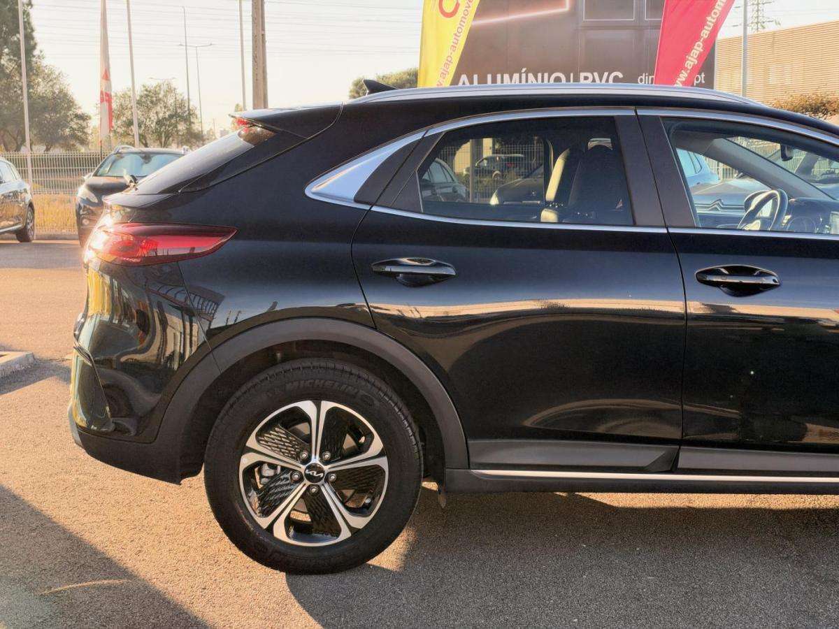kia-xceed-2022-hibrido-a-gasolina-1580cc
