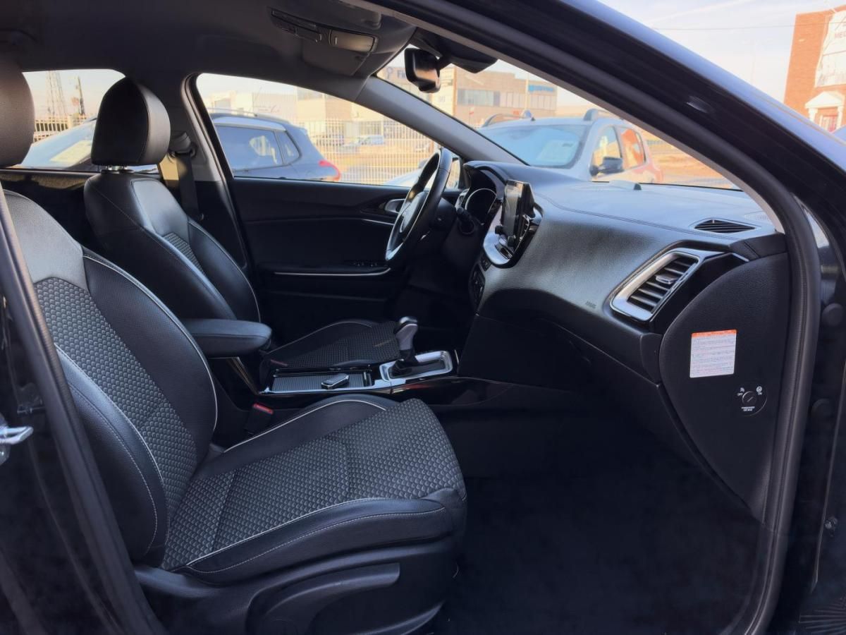 kia-xceed-2022-hibrido-a-gasolina-1580cc