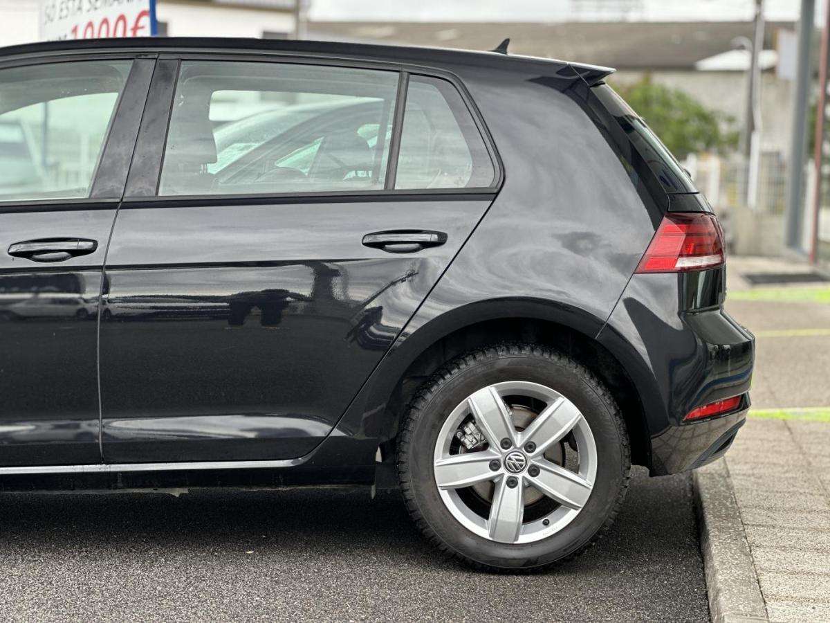 volkswagen-golf-2018-diesel-1598cc