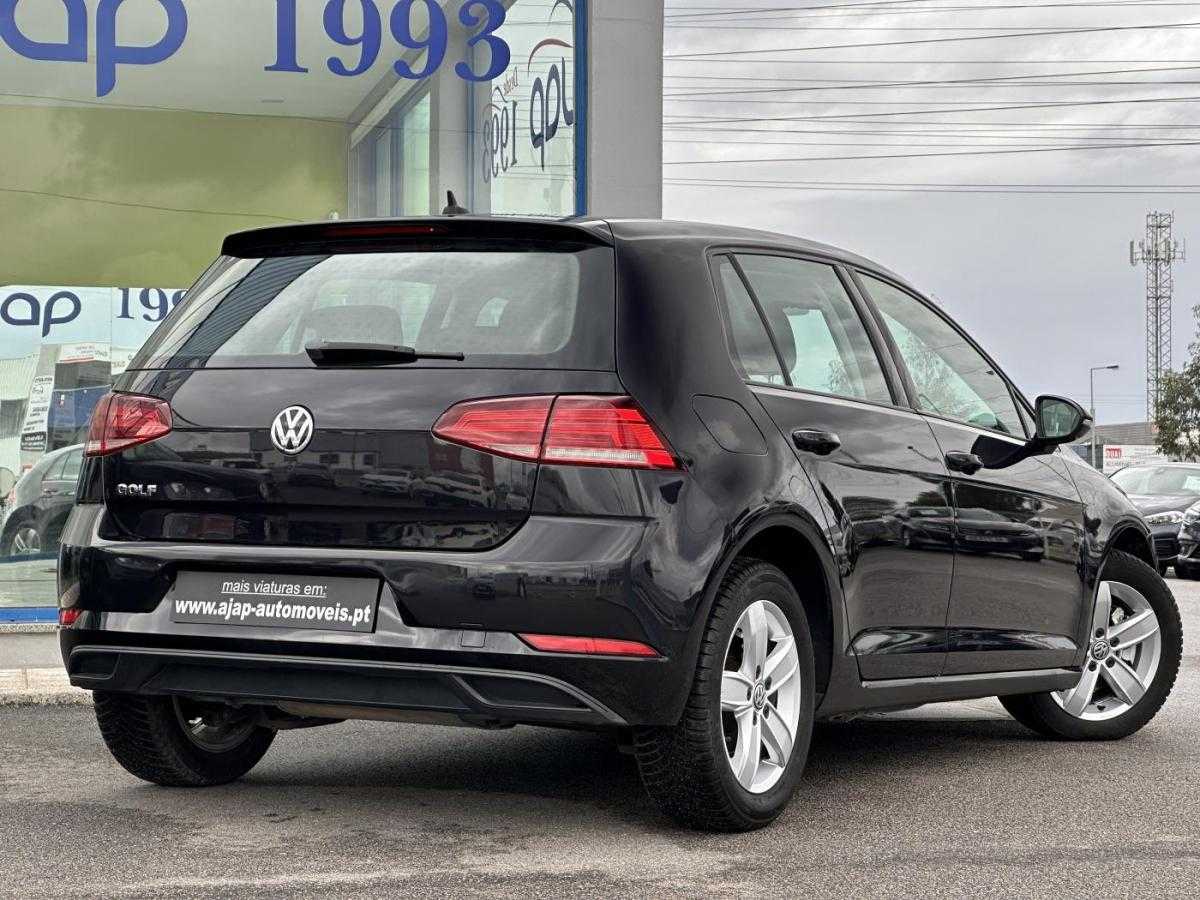 volkswagen-golf-2018-diesel-1598cc