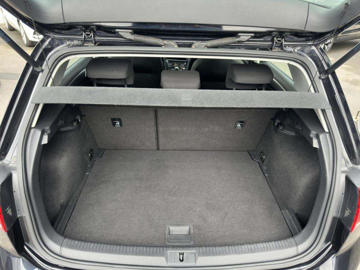volkswagen-golf-2018-diesel-1598cc