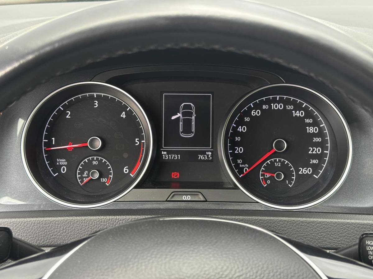volkswagen-golf-2018-diesel-1598cc