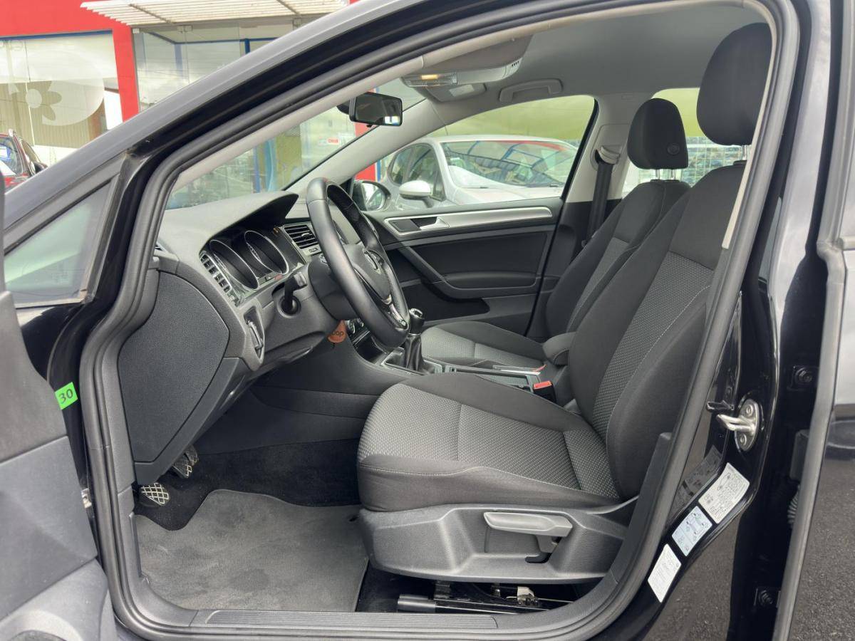 volkswagen-golf-2018-diesel-1598cc