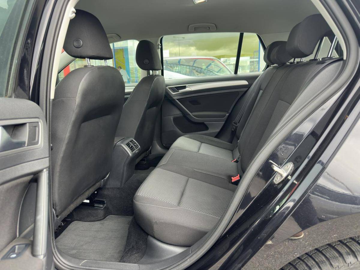 volkswagen-golf-2018-diesel-1598cc