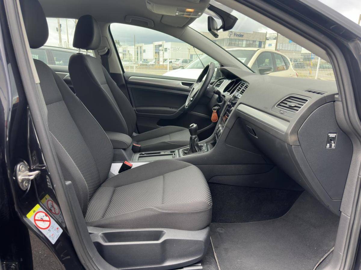 volkswagen-golf-2018-diesel-1598cc