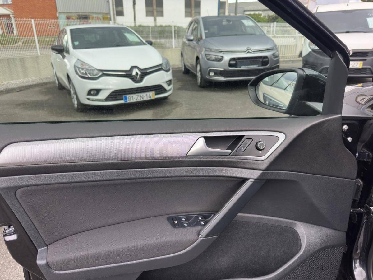volkswagen-golf-2018-diesel-1598cc