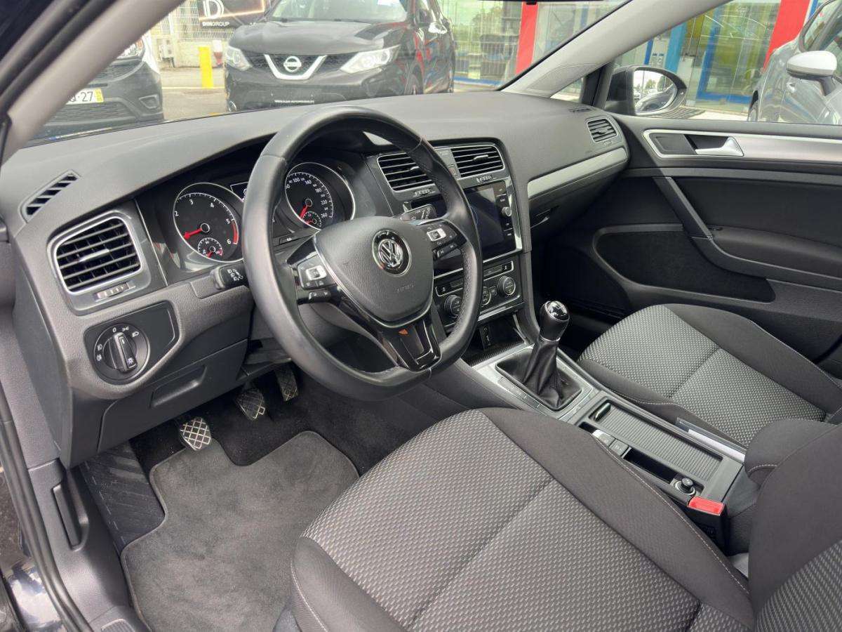 volkswagen-golf-2018-diesel-1598cc