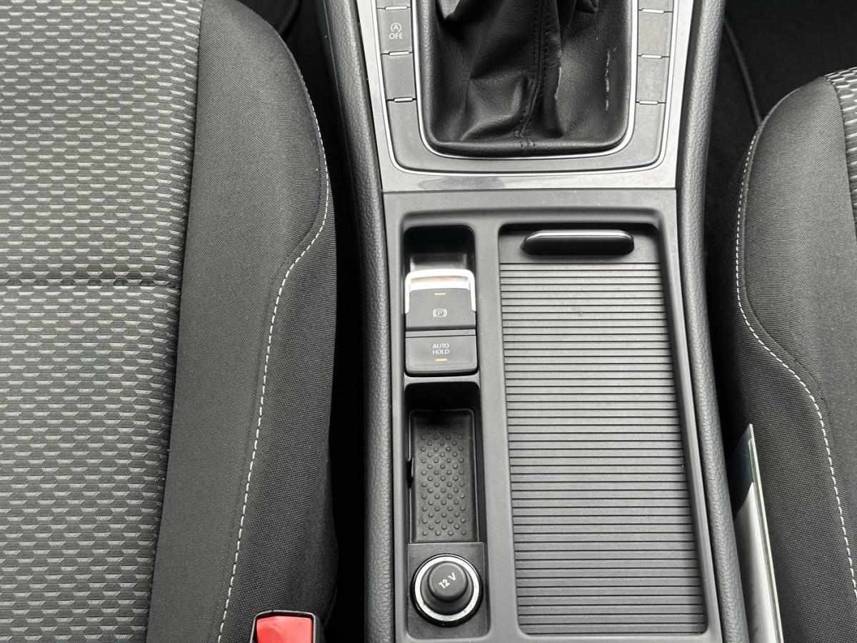 volkswagen-golf-2018-diesel-1598cc