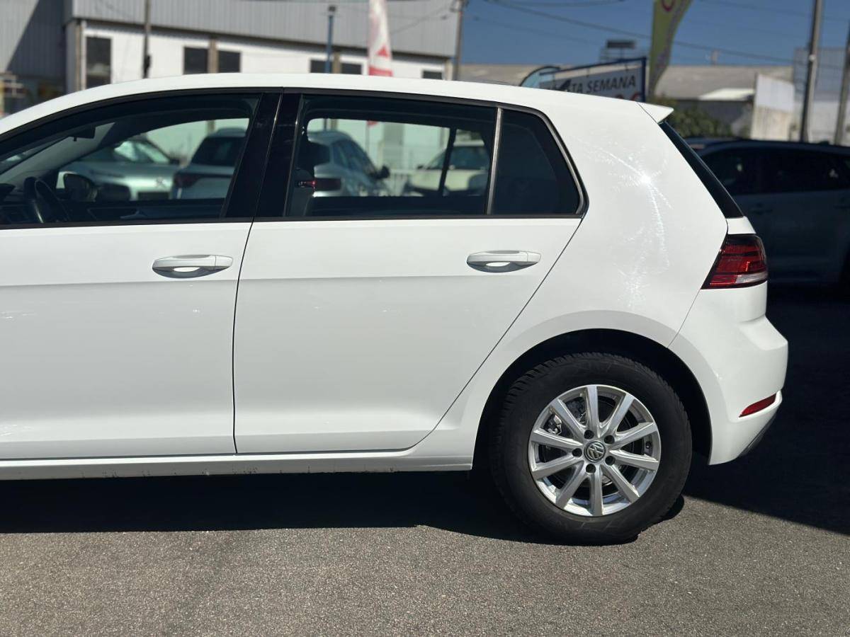 volkswagen-golf-2018-gasolina-999cc