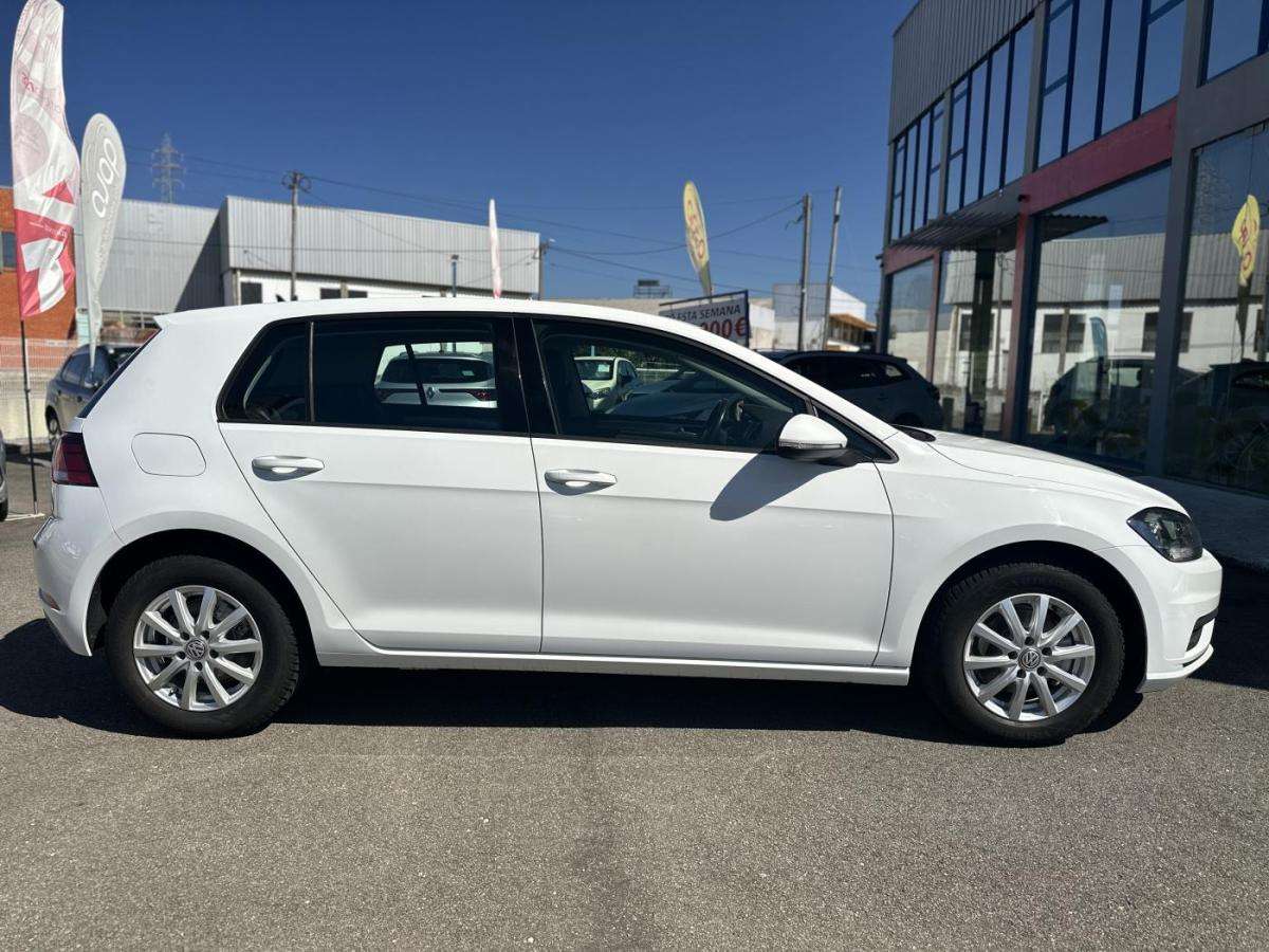 volkswagen-golf-2018-gasolina-999cc