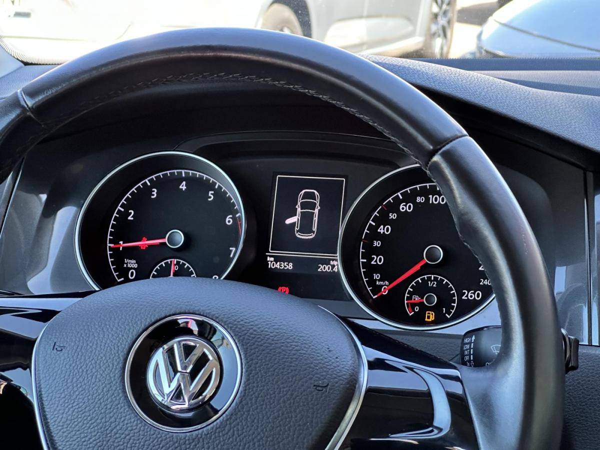 volkswagen-golf-2018-gasolina-999cc