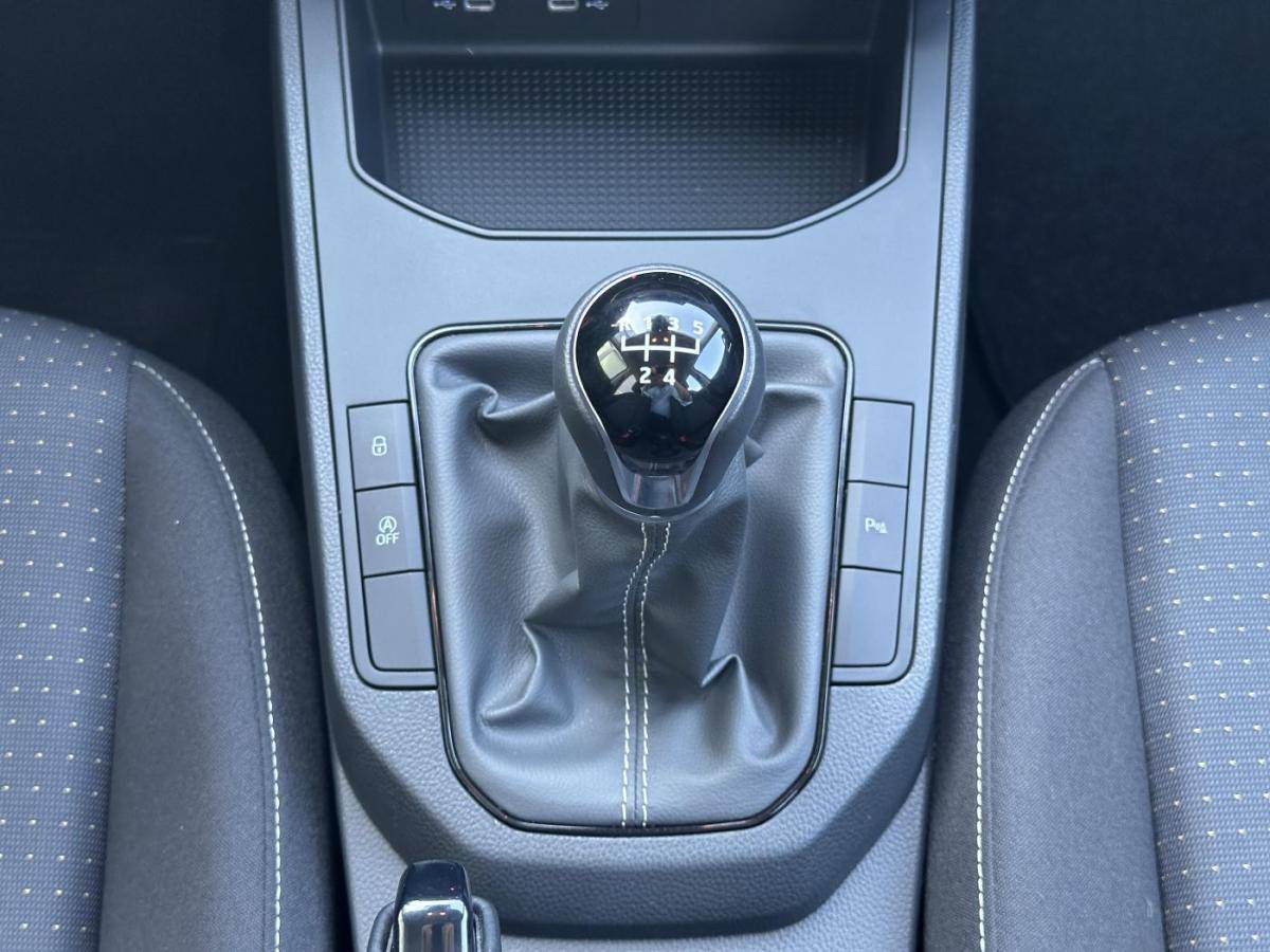 seat-ibiza-2023-gasolina-999cc
