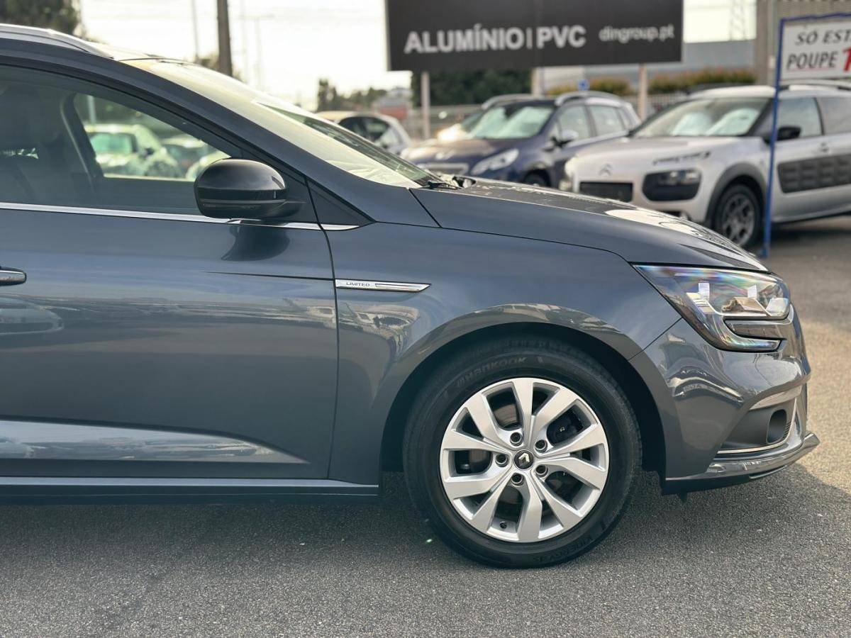 renault-megane-sport-tourer-2018-gasolina-1332cc