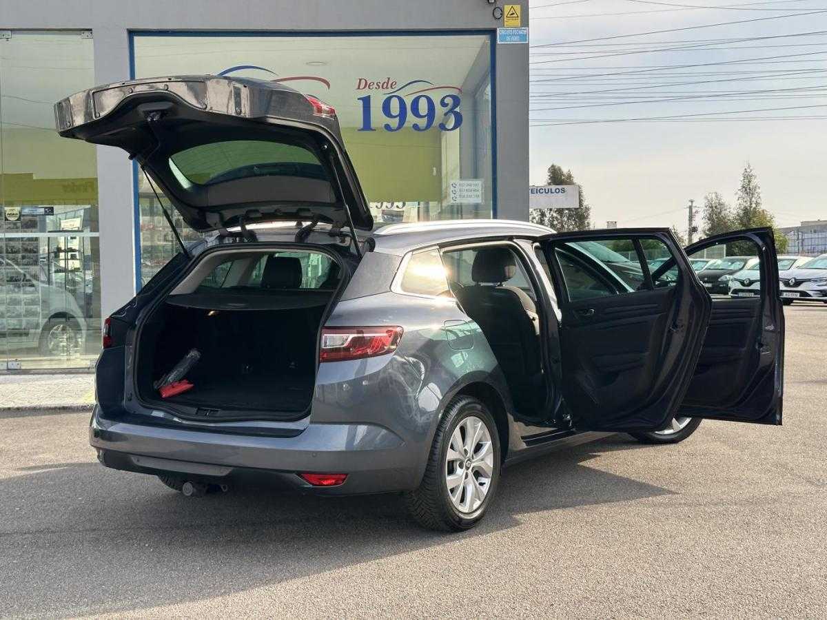 renault-megane-sport-tourer-2018-gasolina-1332cc