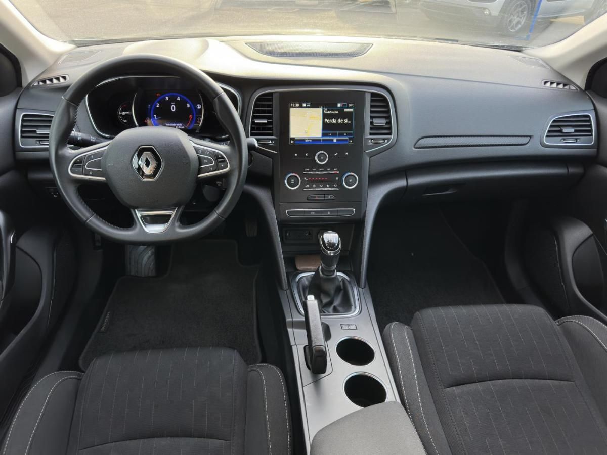 renault-megane-sport-tourer-2018-gasolina-1332cc