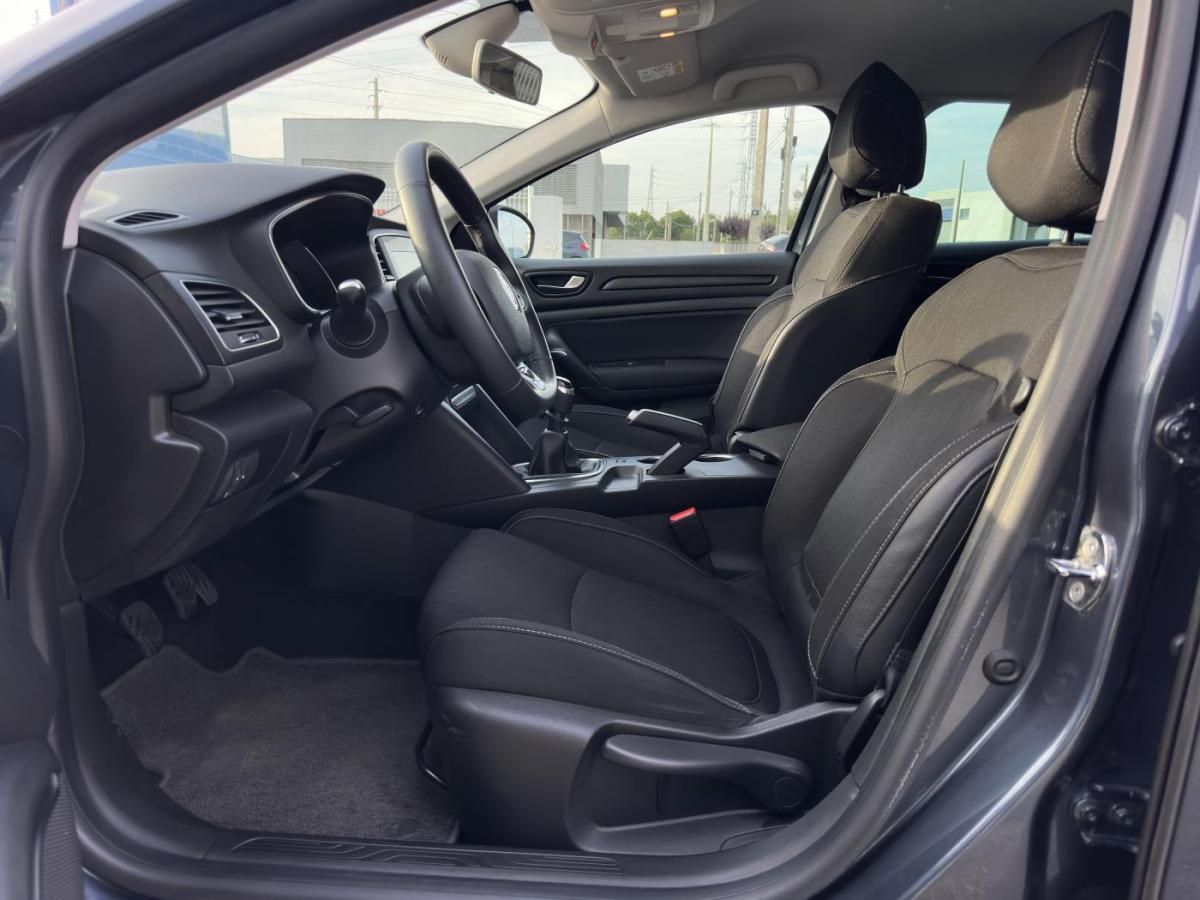 renault-megane-sport-tourer-2018-gasolina-1332cc