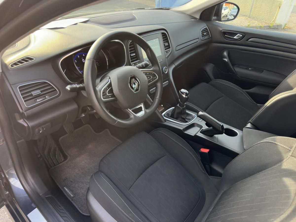 renault-megane-sport-tourer-2018-gasolina-1332cc