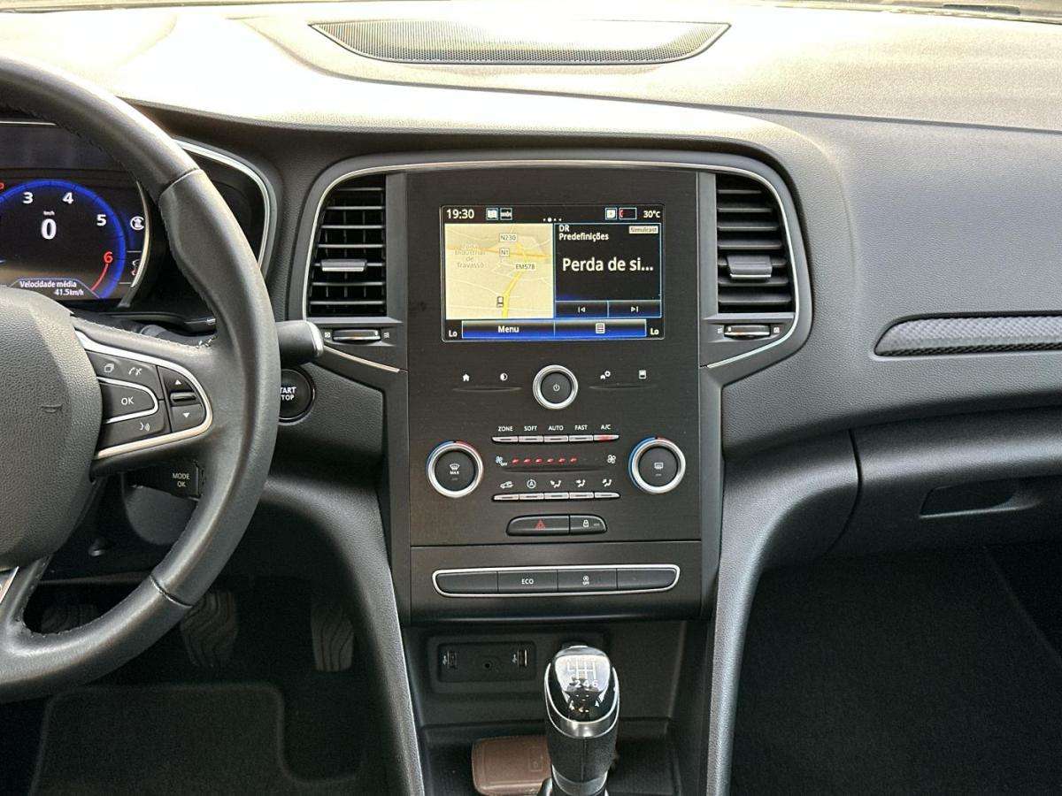 renault-megane-sport-tourer-2018-gasolina-1332cc