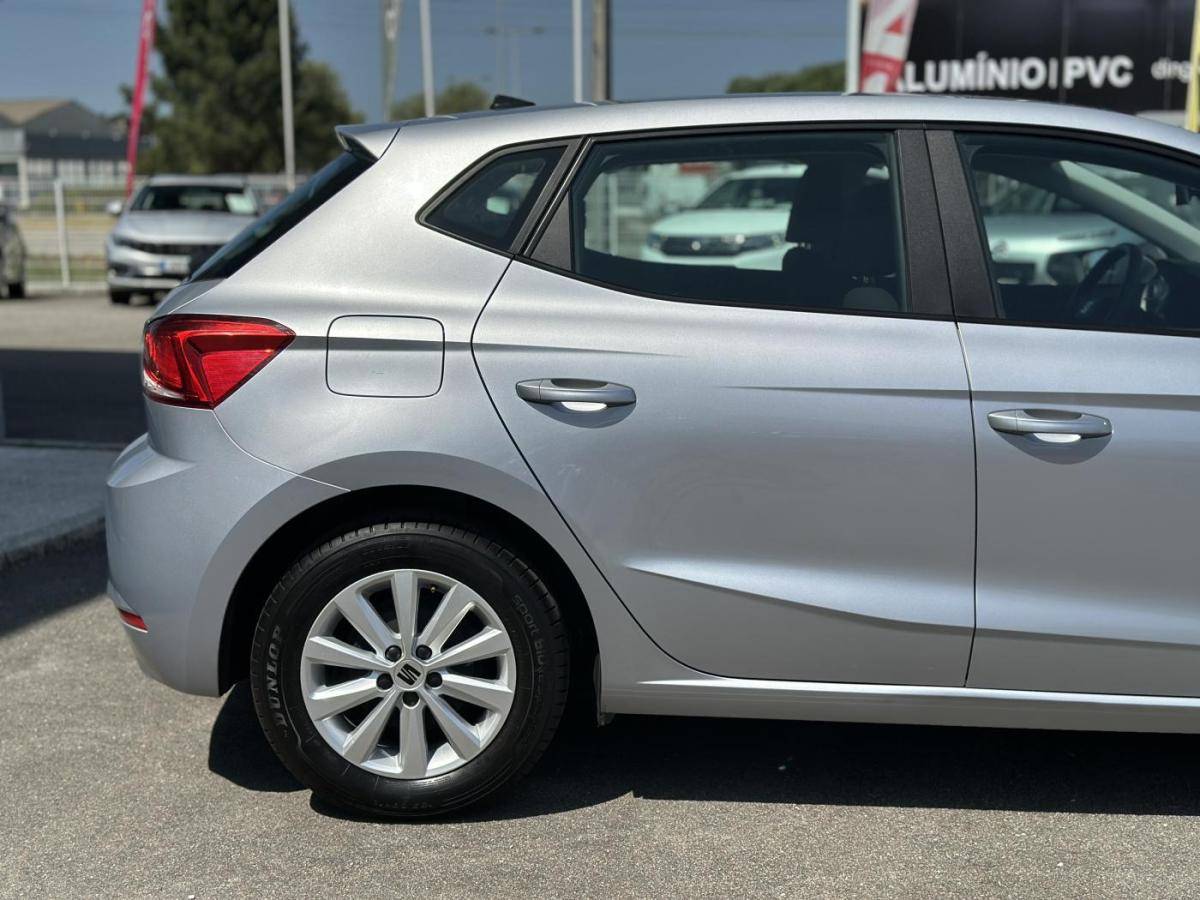 seat-ibiza-2023-gasolina-999cc