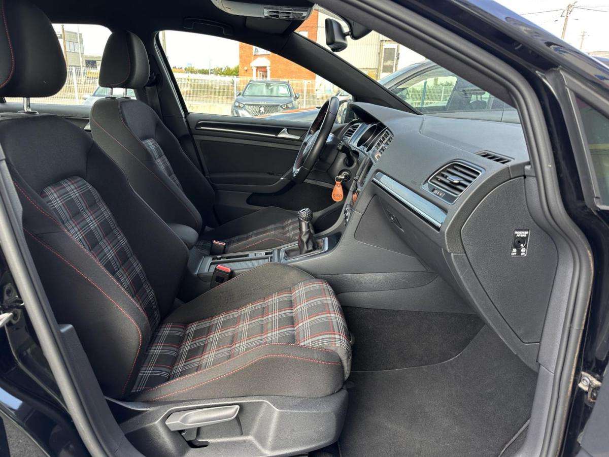 volkswagen-golf-2015-gasolina-1984cc