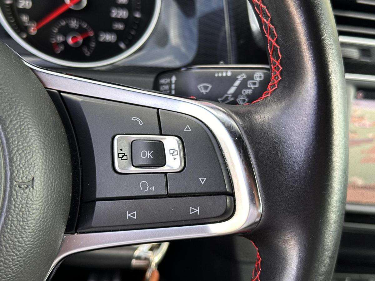 volkswagen-golf-2015-gasolina-1984cc