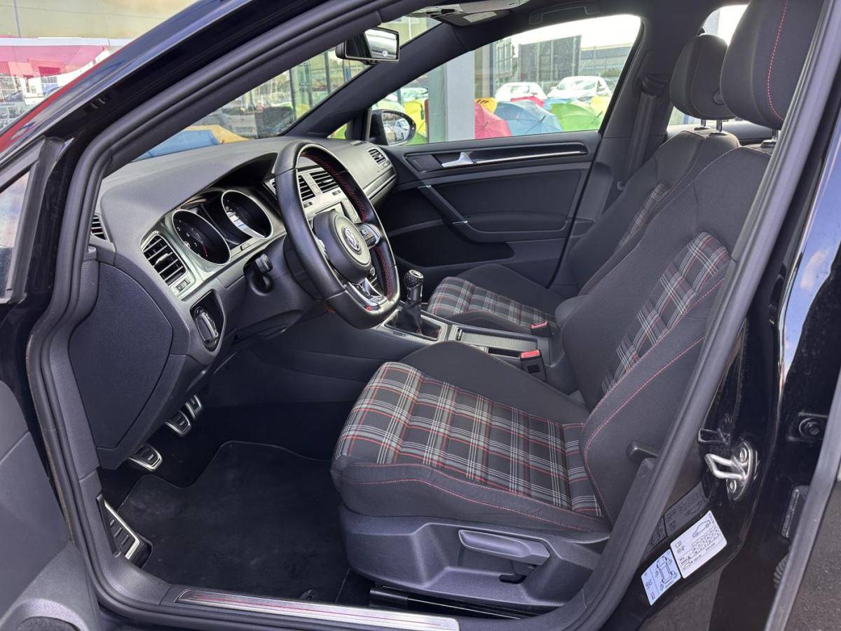 volkswagen-golf-2015-gasolina-1984cc
