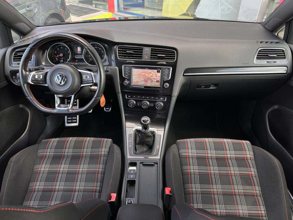 volkswagen-golf-2015-gasolina-1984cc