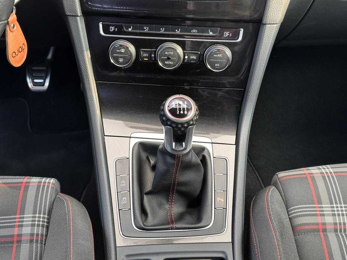 volkswagen-golf-2015-gasolina-1984cc