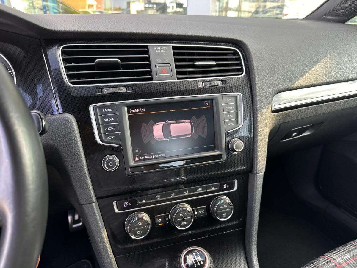 volkswagen-golf-2015-gasolina-1984cc
