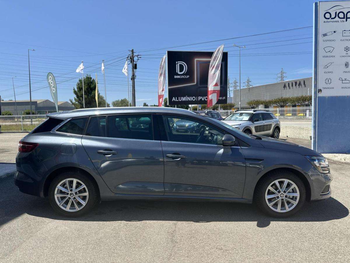 renault-megane-sport-tourer-2017-gasolina-1197cc