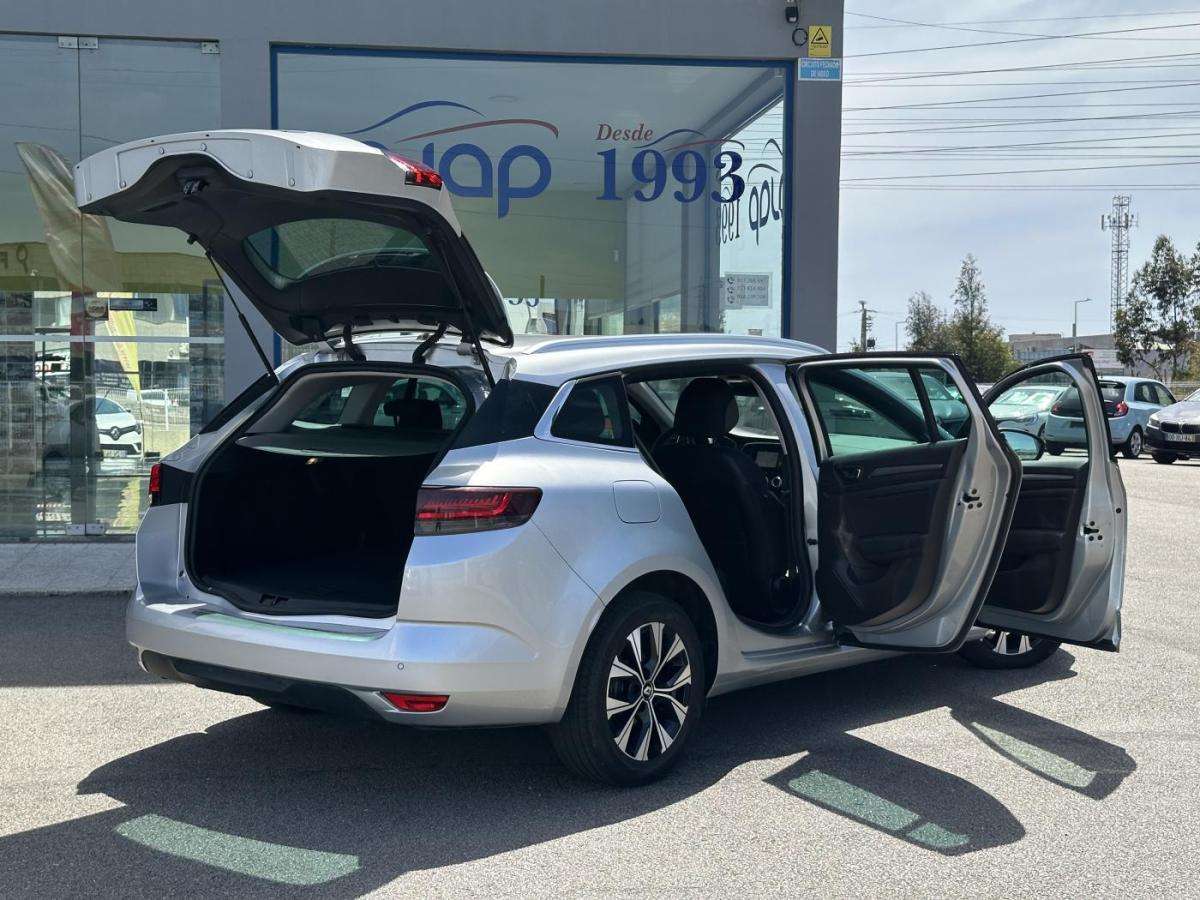 renault-megane-sport-tourer-2022-diesel-1461cc