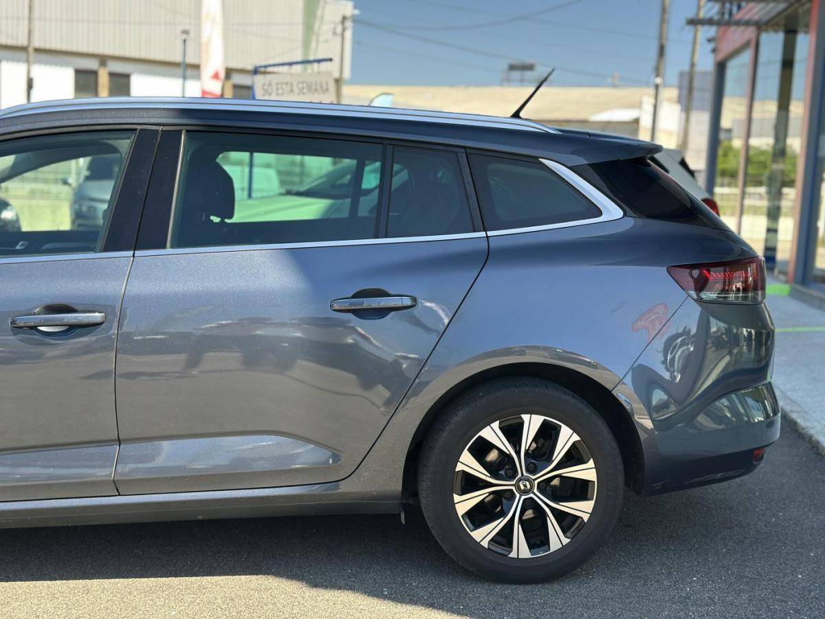 renault-megane-sport-tourer-2022-diesel-1461cc