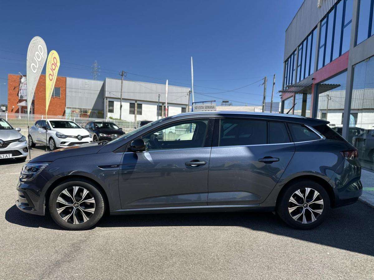 renault-megane-sport-tourer-2022-diesel-1461cc