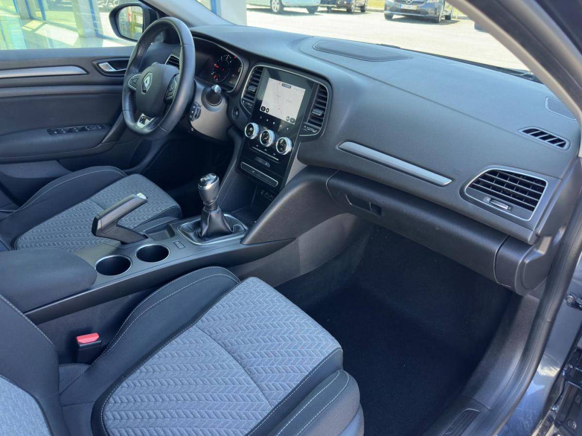 renault-megane-sport-tourer-2022-diesel-1461cc