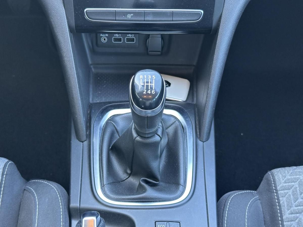 renault-megane-sport-tourer-2022-diesel-1461cc