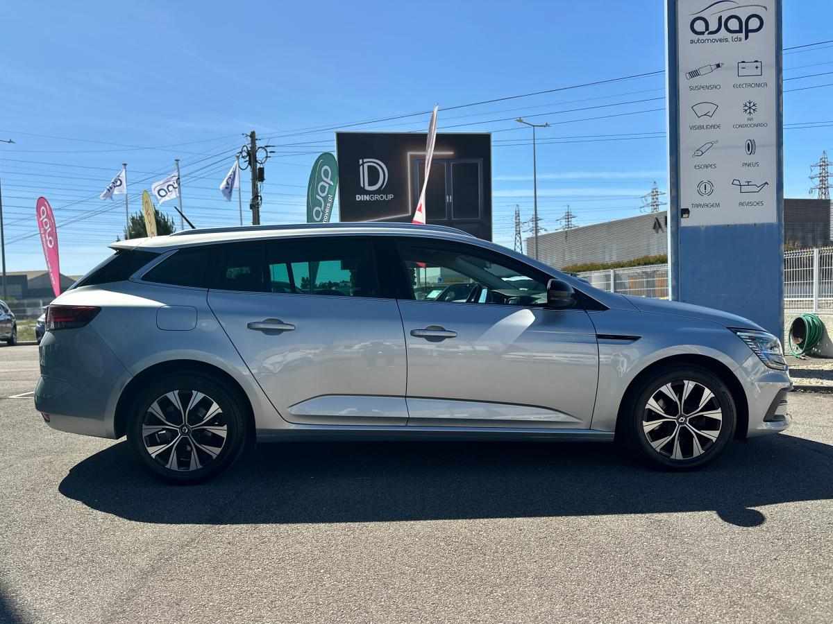 renault-megane-sport-tourer-2022-diesel-1461cc