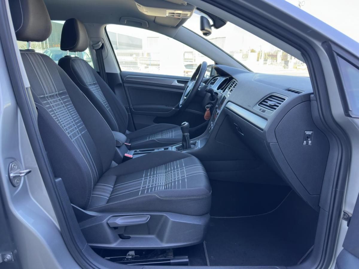 volkswagen-golf-2015-diesel-1598cc