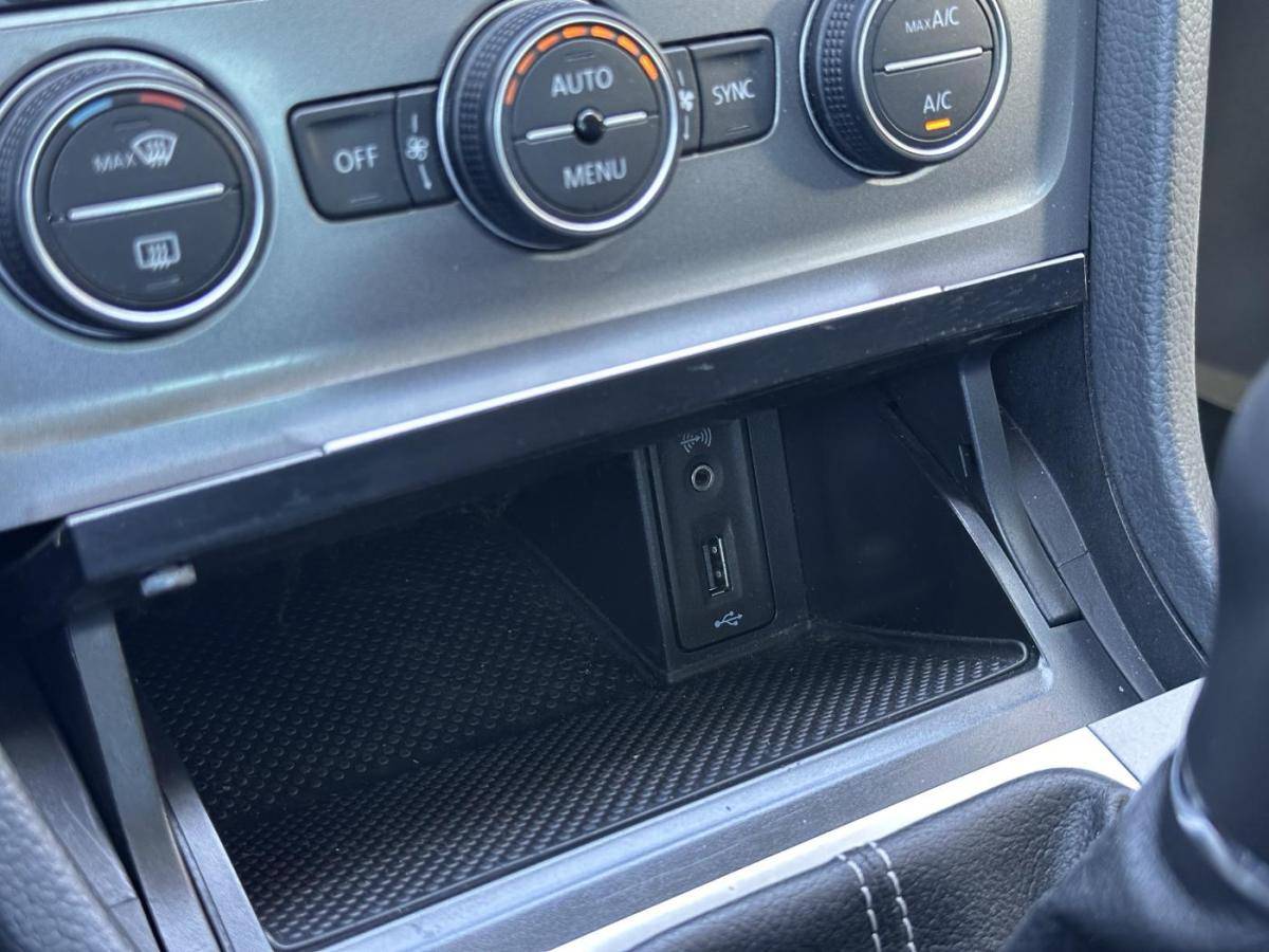 volkswagen-golf-2015-diesel-1598cc