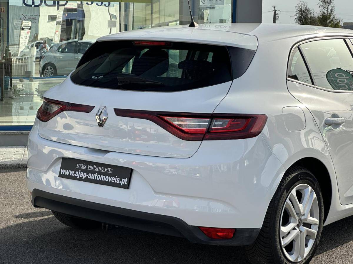 renault-megane-2016-gasolina-1197cc