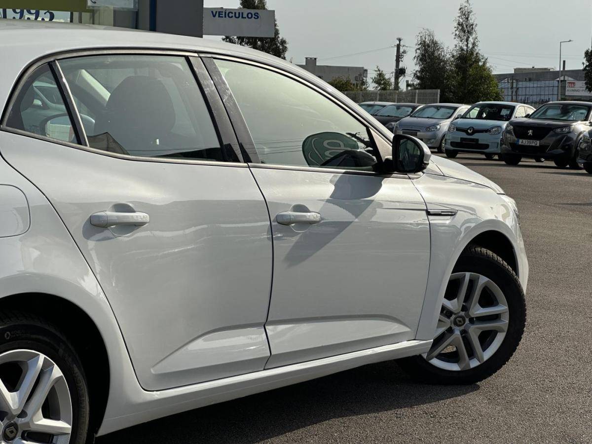 renault-megane-2016-gasolina-1197cc