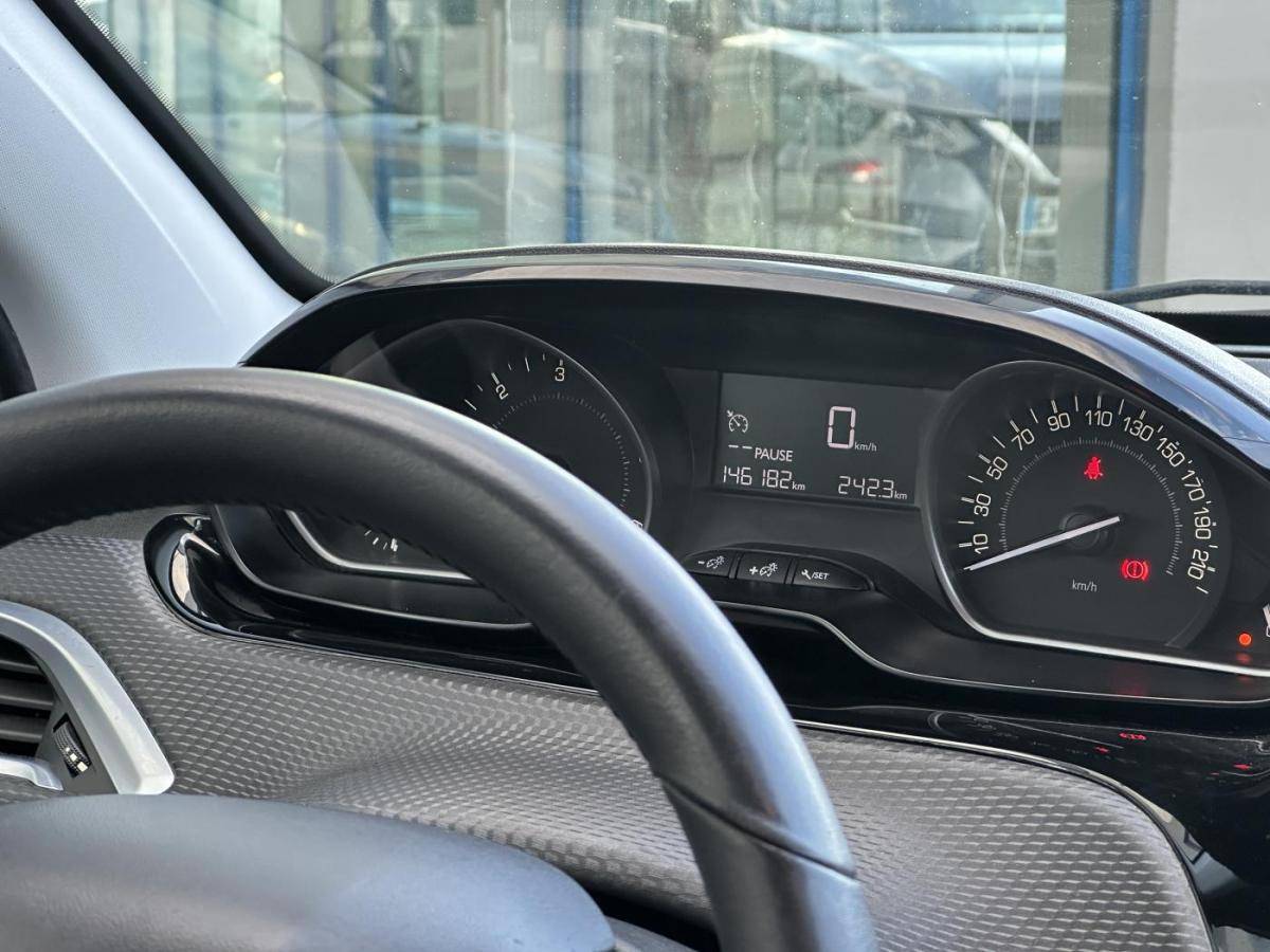 peugeot-2008-2015-diesel-1560cc