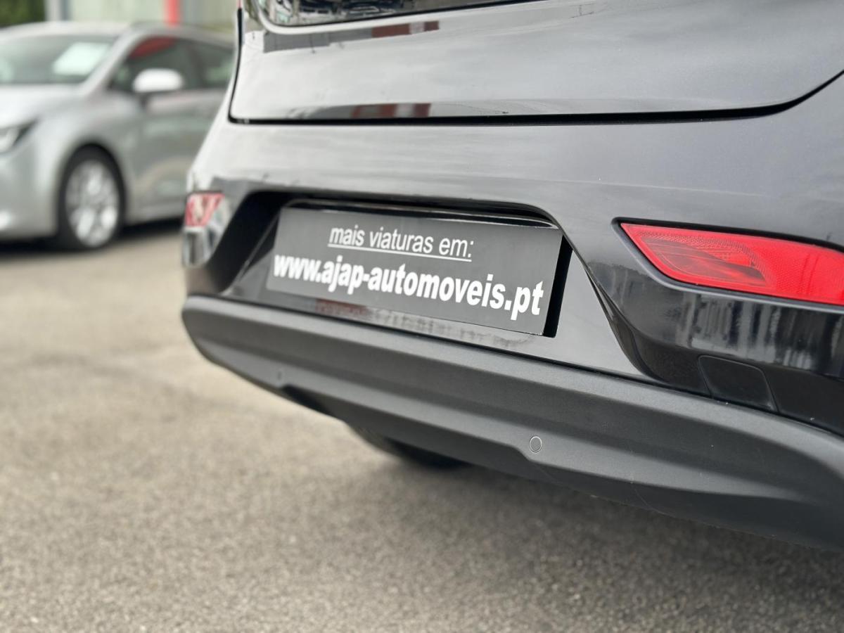 volvo-v40-2015-diesel-1560cc